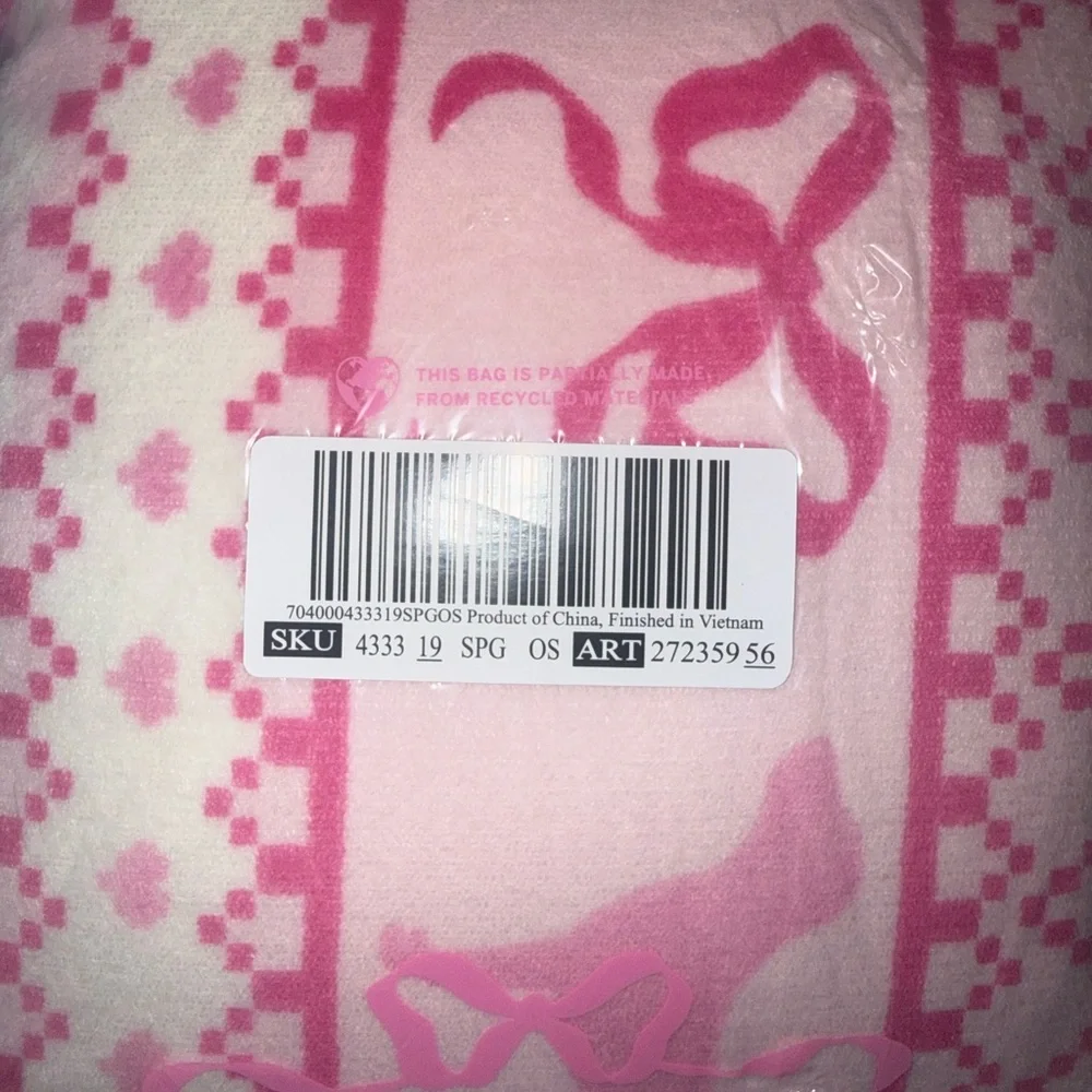 Victoria's Secret PINK x LoveShackFancy Cozy Sherpa Blanket 50x60 FairIsle - Picture 5 of 5
